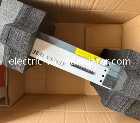 Bom preço. Módulo de relé ou interruptor PLC novo e original 8V1090.00-2 8V1045.00-2 em linha