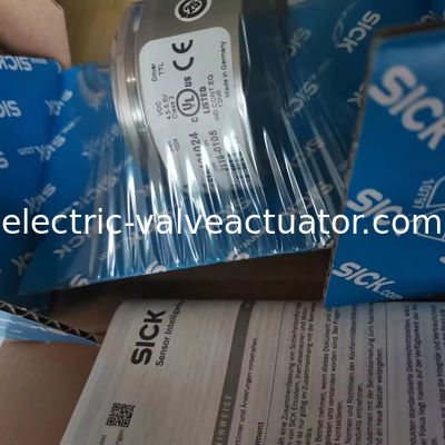 Bom preço. Código original novo DFS60E-S1AA01024 em linha