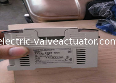 Bom preço. Mitsubishi FX1N-24MT-DSS 12-24 V DC PLC Controlador lógico programável Saídas integradas 10 pontos em linha