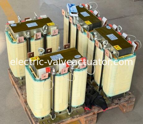 Bom preço. O OCL-371 3-Phase VFD Output Reactor. Reduza o ruído do motor e protege o inversor dos harmônicos. 380V/660V. em linha