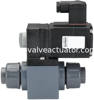 Bom preço. Válvula solenóide oscilante de ação direta de 2/2 vias e 3/2 vias Bürkert tipo 0131 | Controle preciso de fluidos em linha