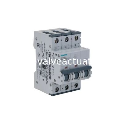 Bom preço. Siemens 136-07-818 SENTRON C-Type Miniature Circuit Breaker | 3-Pole Electrical Protection em linha